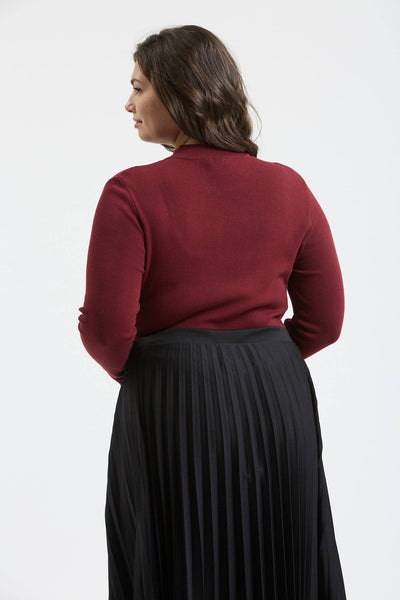 The Workshop Studio - PLUS MOCK NECK LONG SLEEVE SWEATER KNIT TOP
