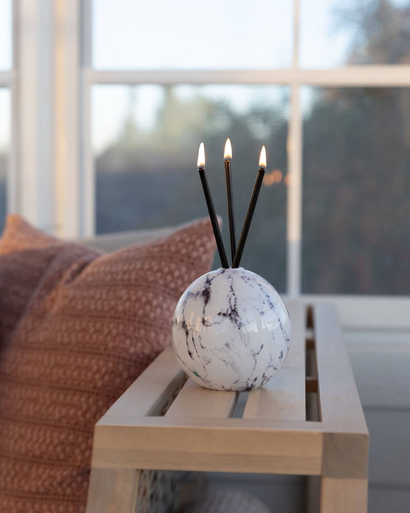 Everlasting Candle Co. - Neva Vase, White Marble