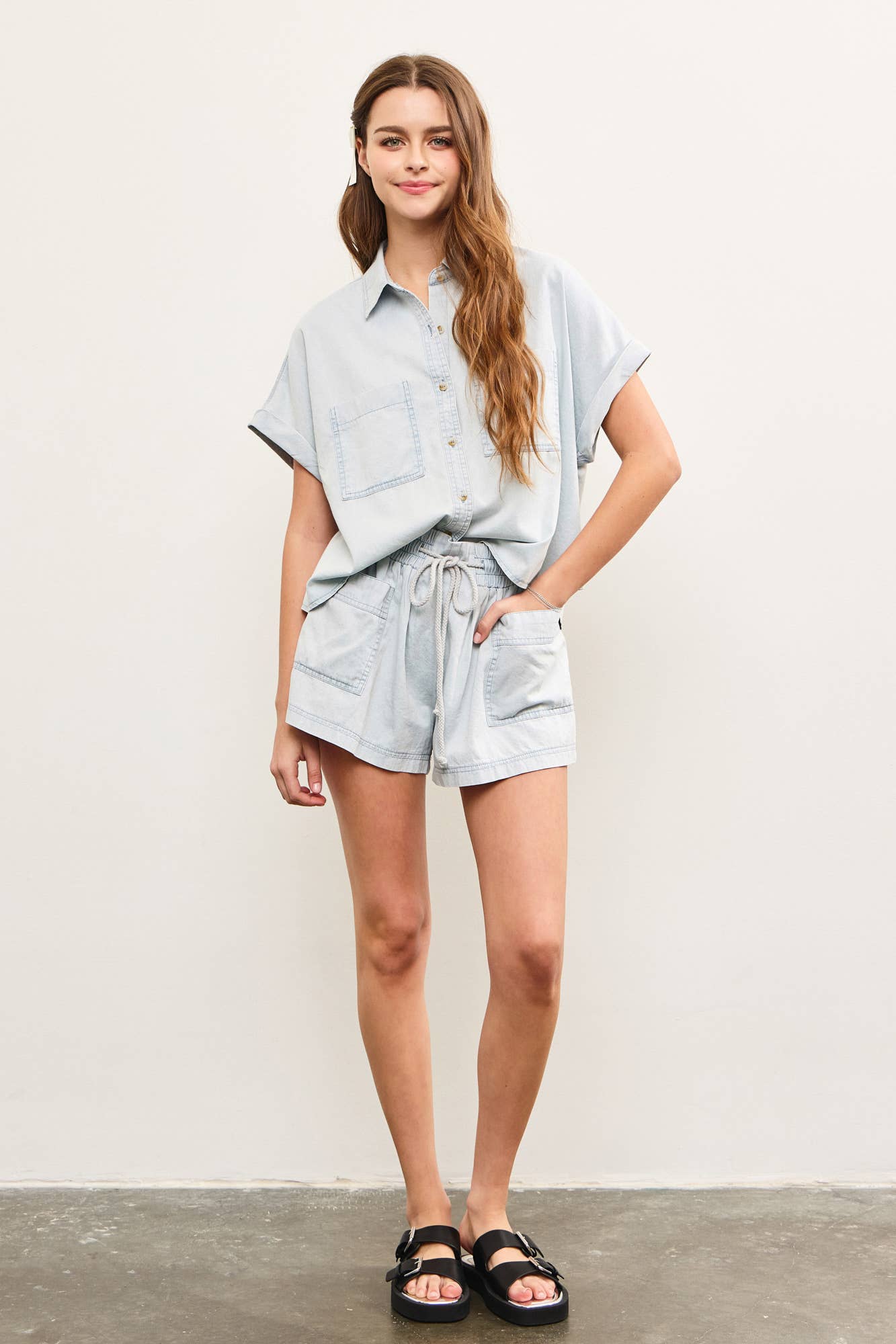 Linna Chambray Elastic Shorts