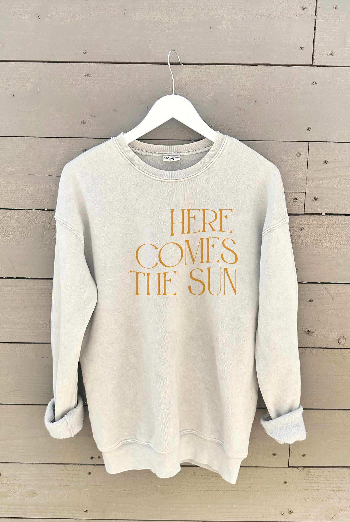 LARGE OAT COLLECTIVE - HERE COMES THE SUN Mineral Graphic Sweatshirt: WHITE DOVE