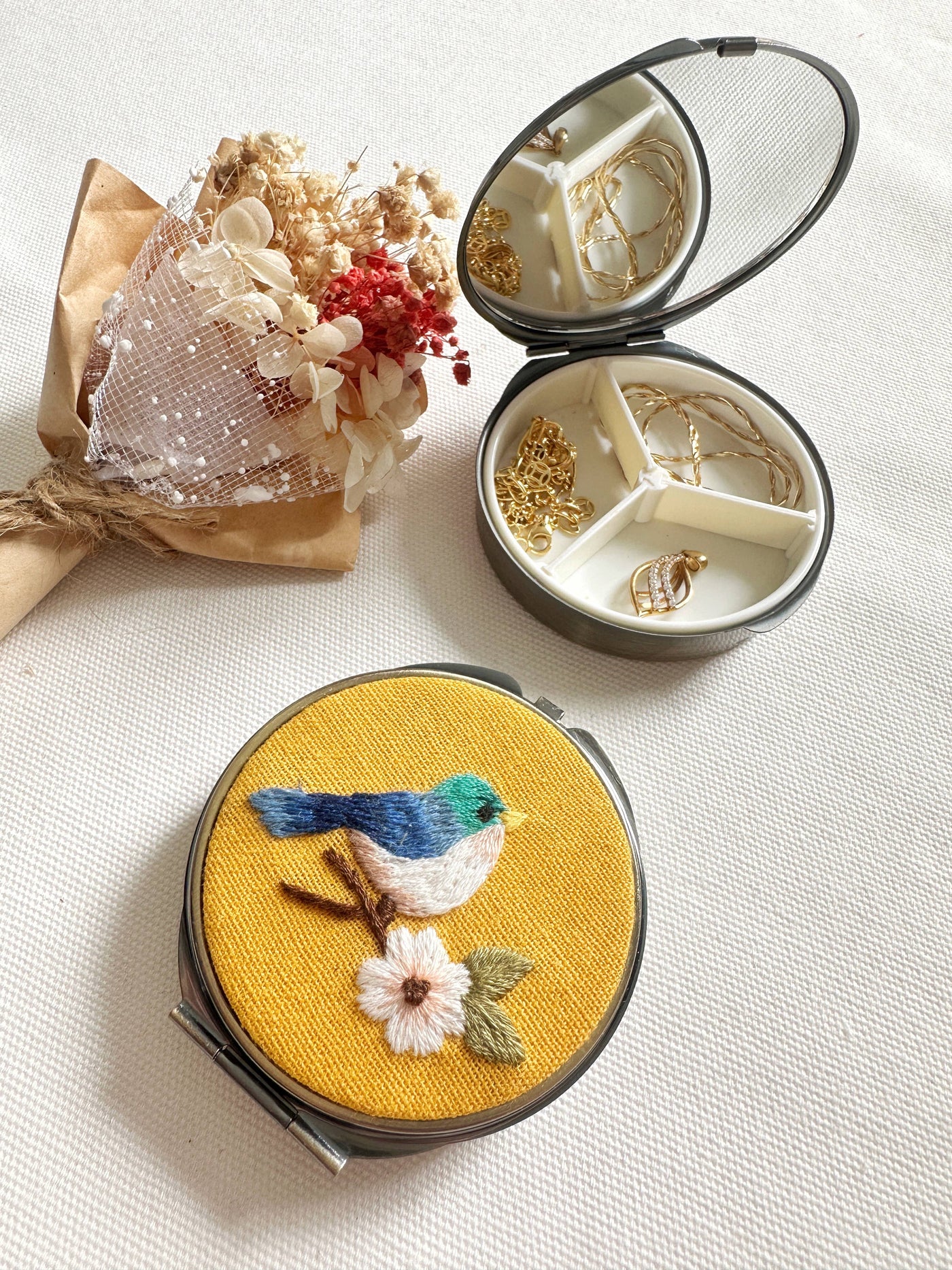 Embroidered Round Jewelry Box With Mirror