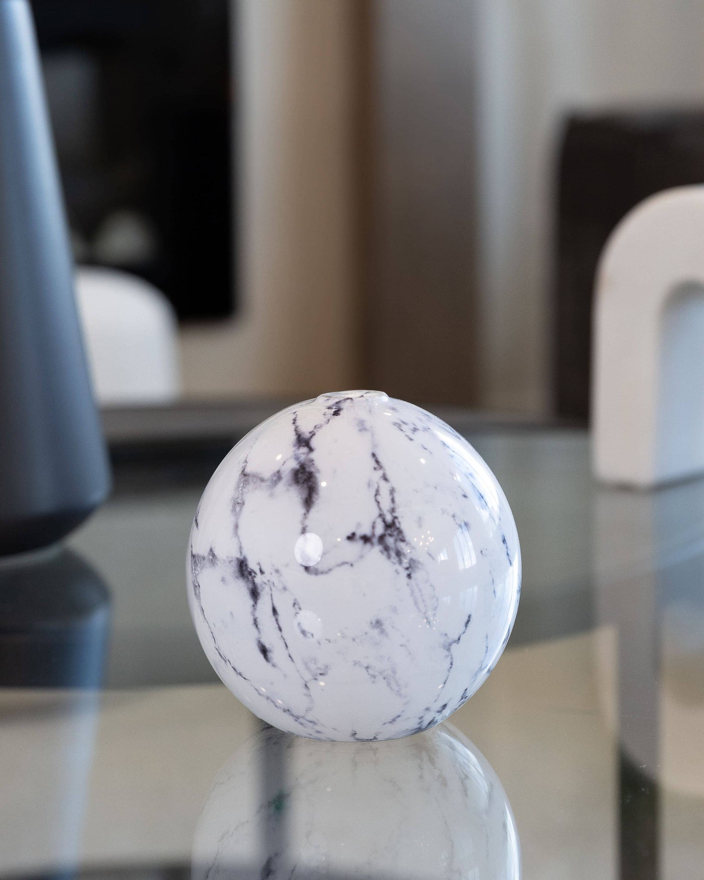 Everlasting Candle Co. - Neva Vase, White Marble