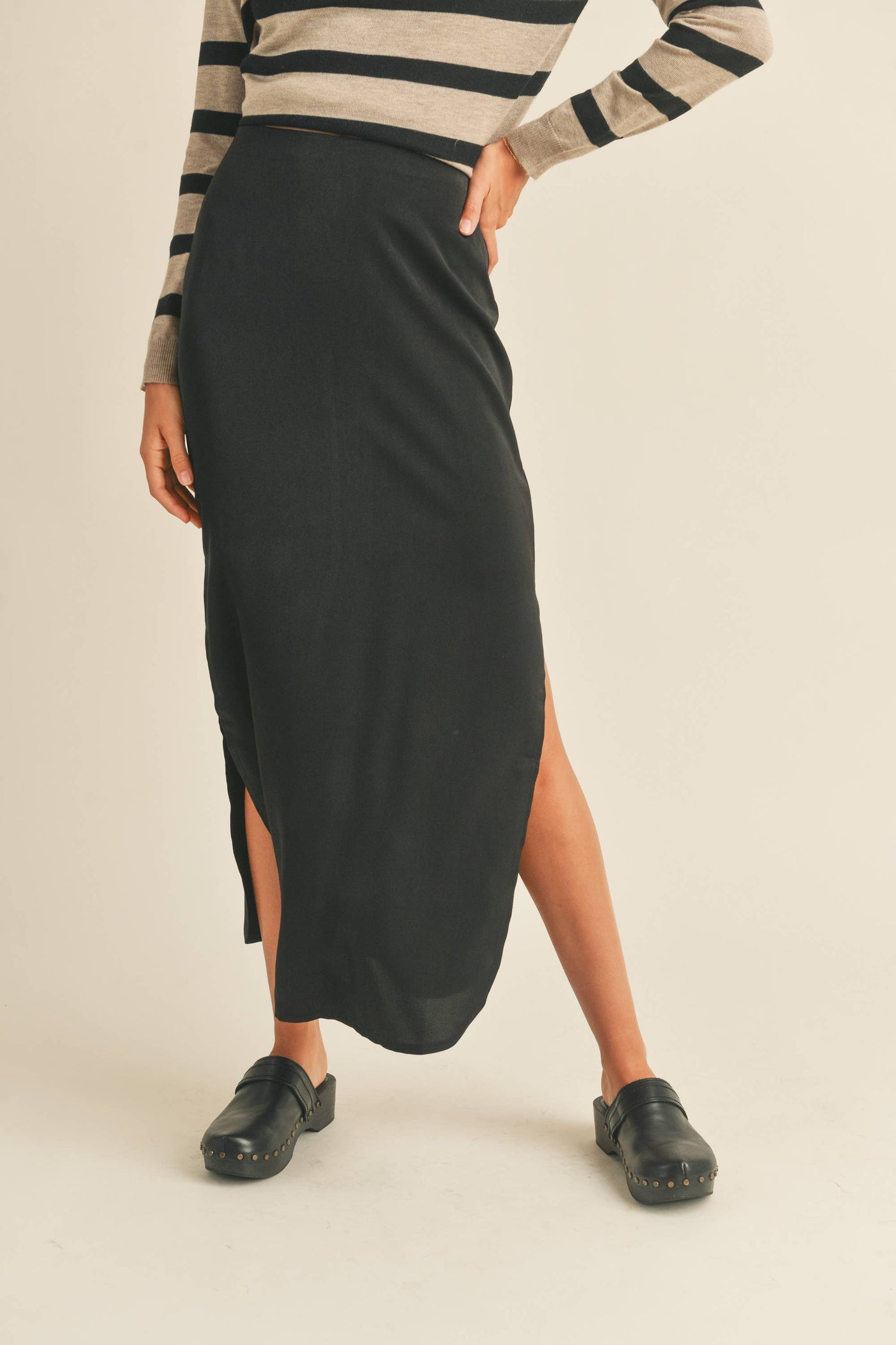 ADALYN BLACK SATIN SIDE SLIT SKIRT