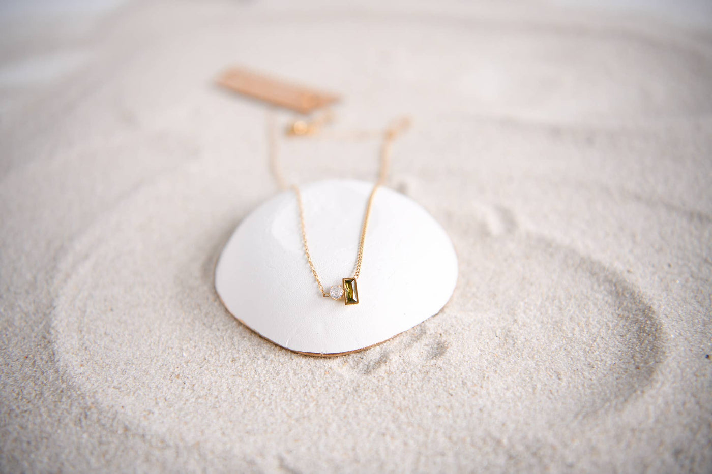 Water Resistant Necklace Collection: Single Layer Round Pendant Necklace