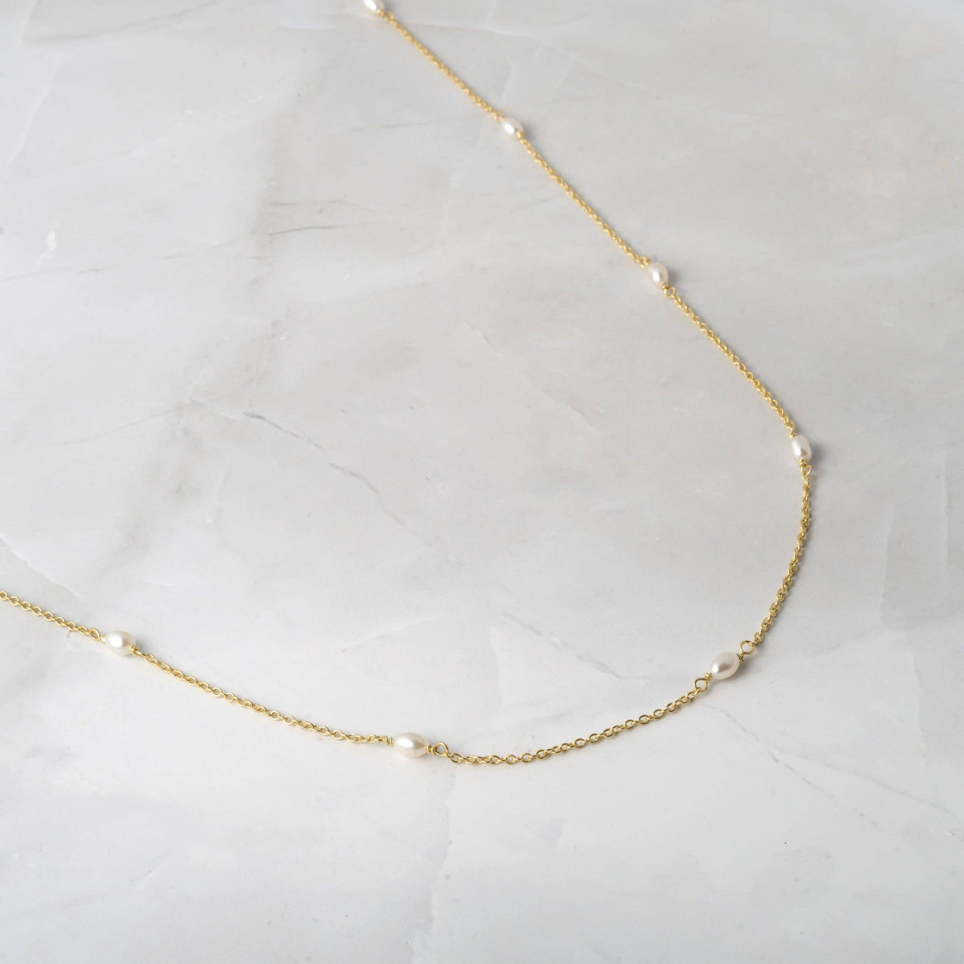 Sami Jewels - Dainty Beaded Pearl Necklace: Gold