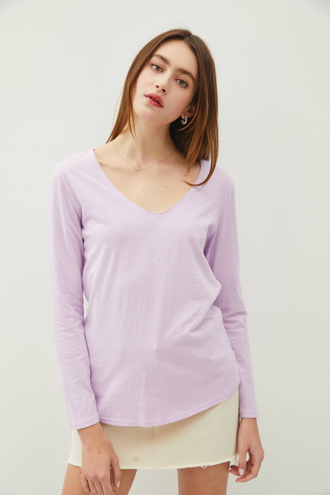 Blair V-NECK LONG SLEEVE T-SHIRT: White / M