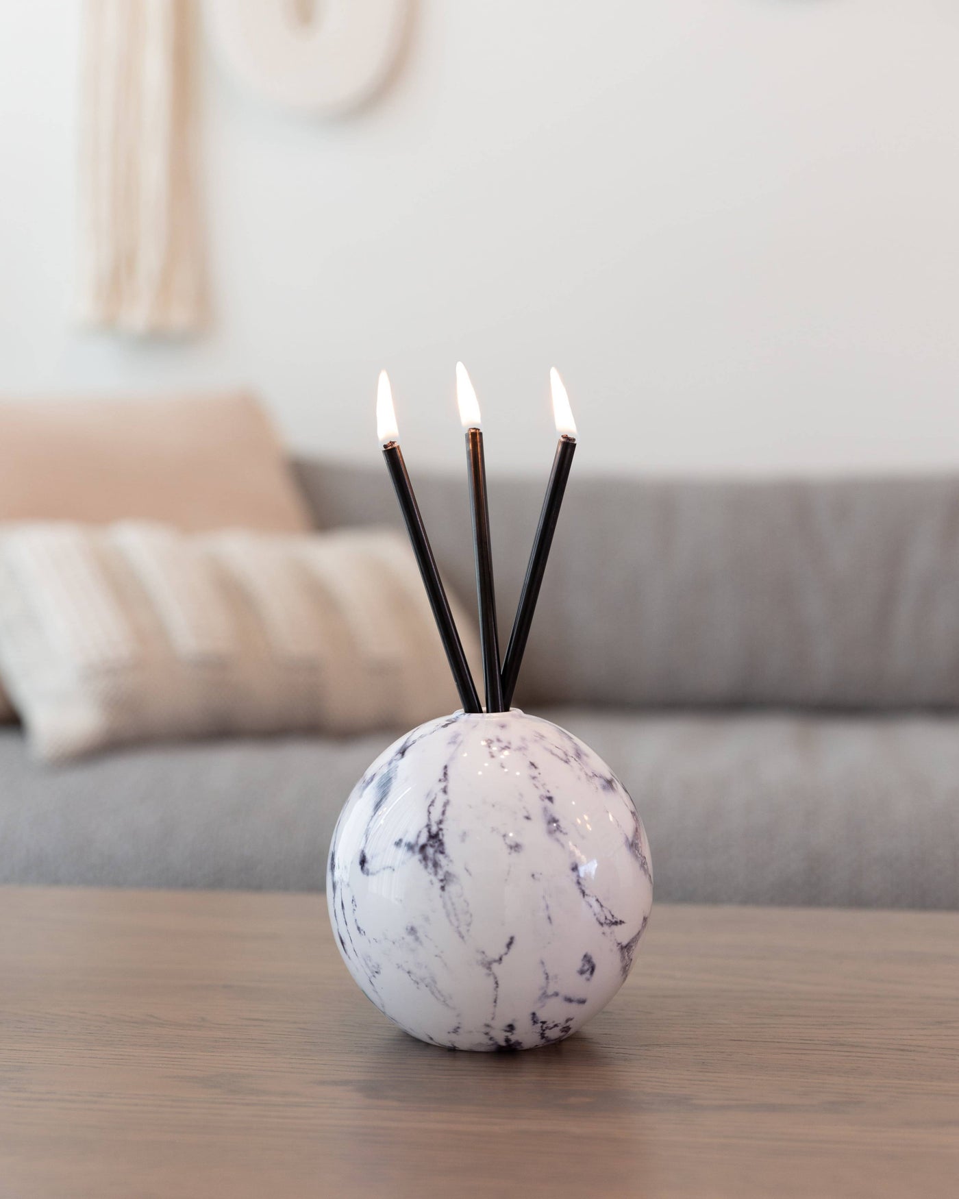 Everlasting Candle Co. - Neva Vase, White Marble