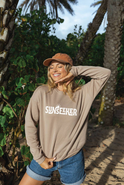 SMALL OAT COLLECTIVE - SUNSEEKER  Graphic Sweatshirt: HEATHER MUSTARD /