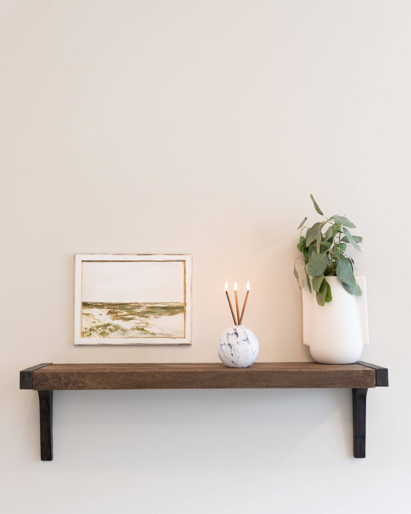 Everlasting Candle Co. - Neva Vase, White Marble