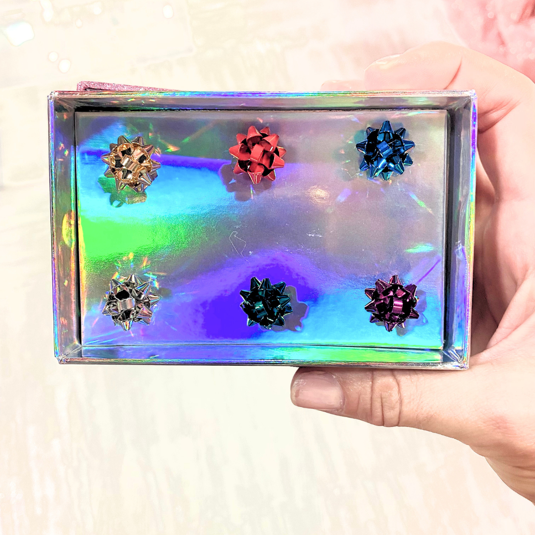 ViVi Vitello - Christmas Bow Cheers Charms!