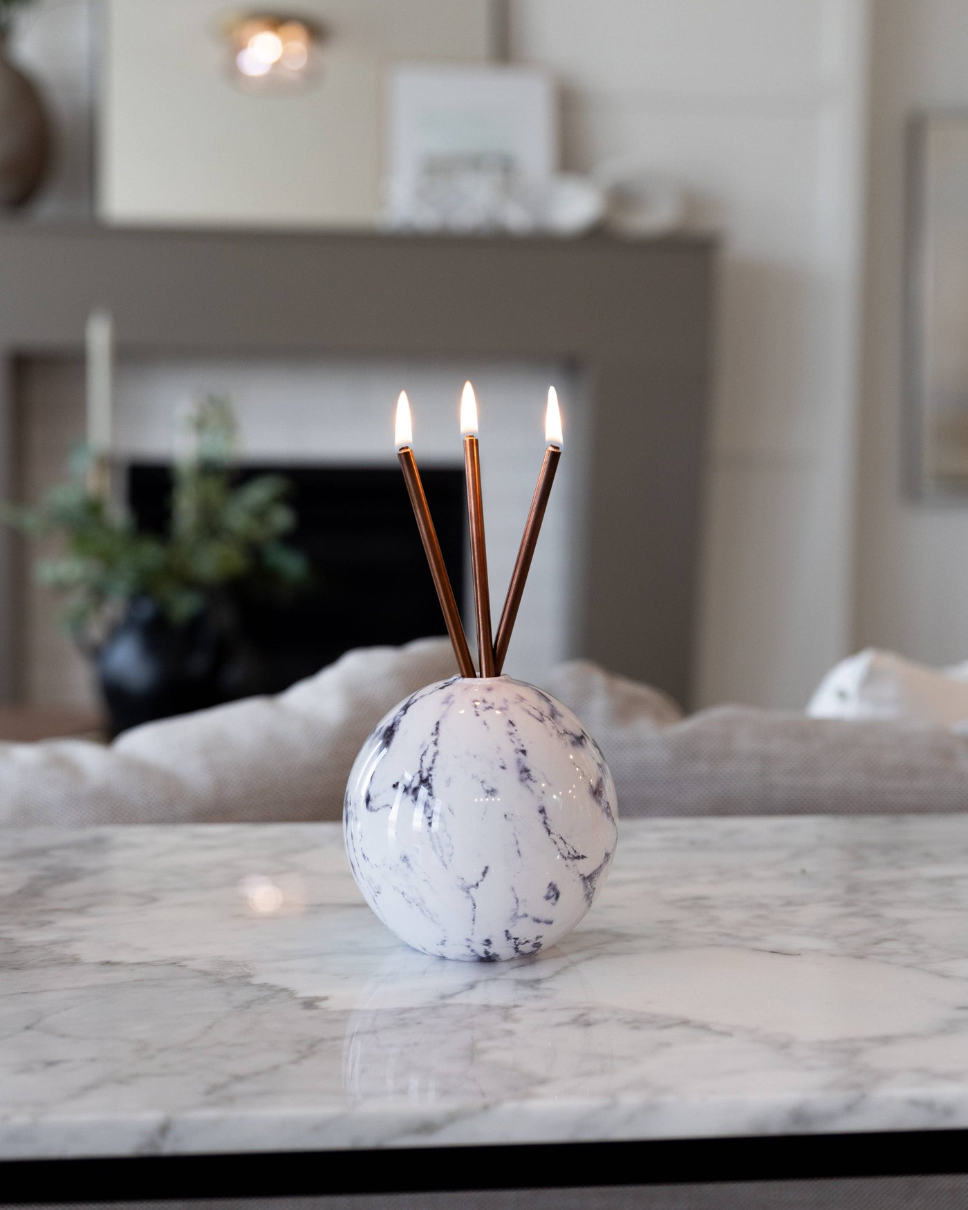 Everlasting Candle Co. - Neva Vase, White Marble