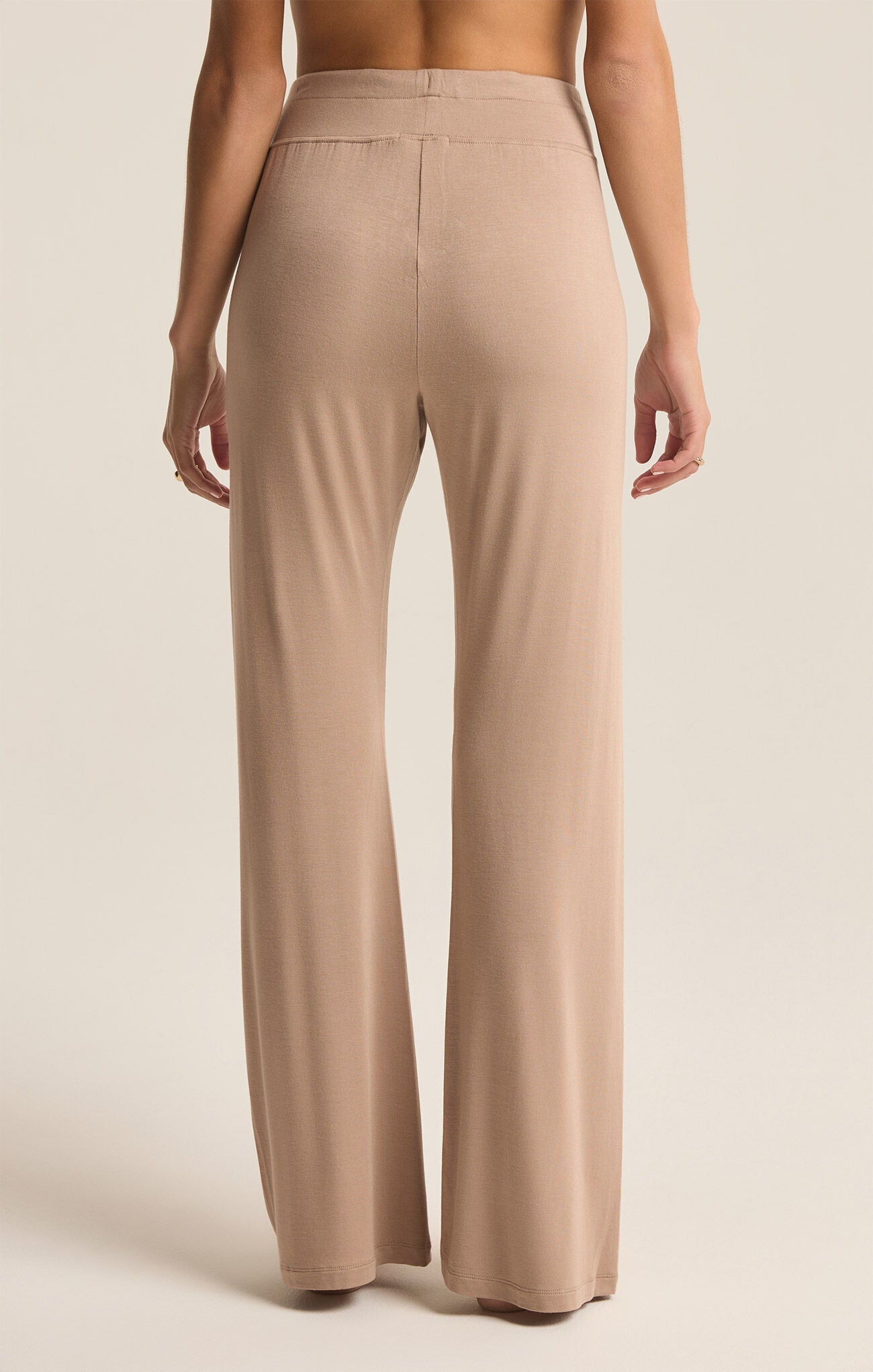 Z Supply Z Lounge : Cloud 9 Jersey Pant in Latte