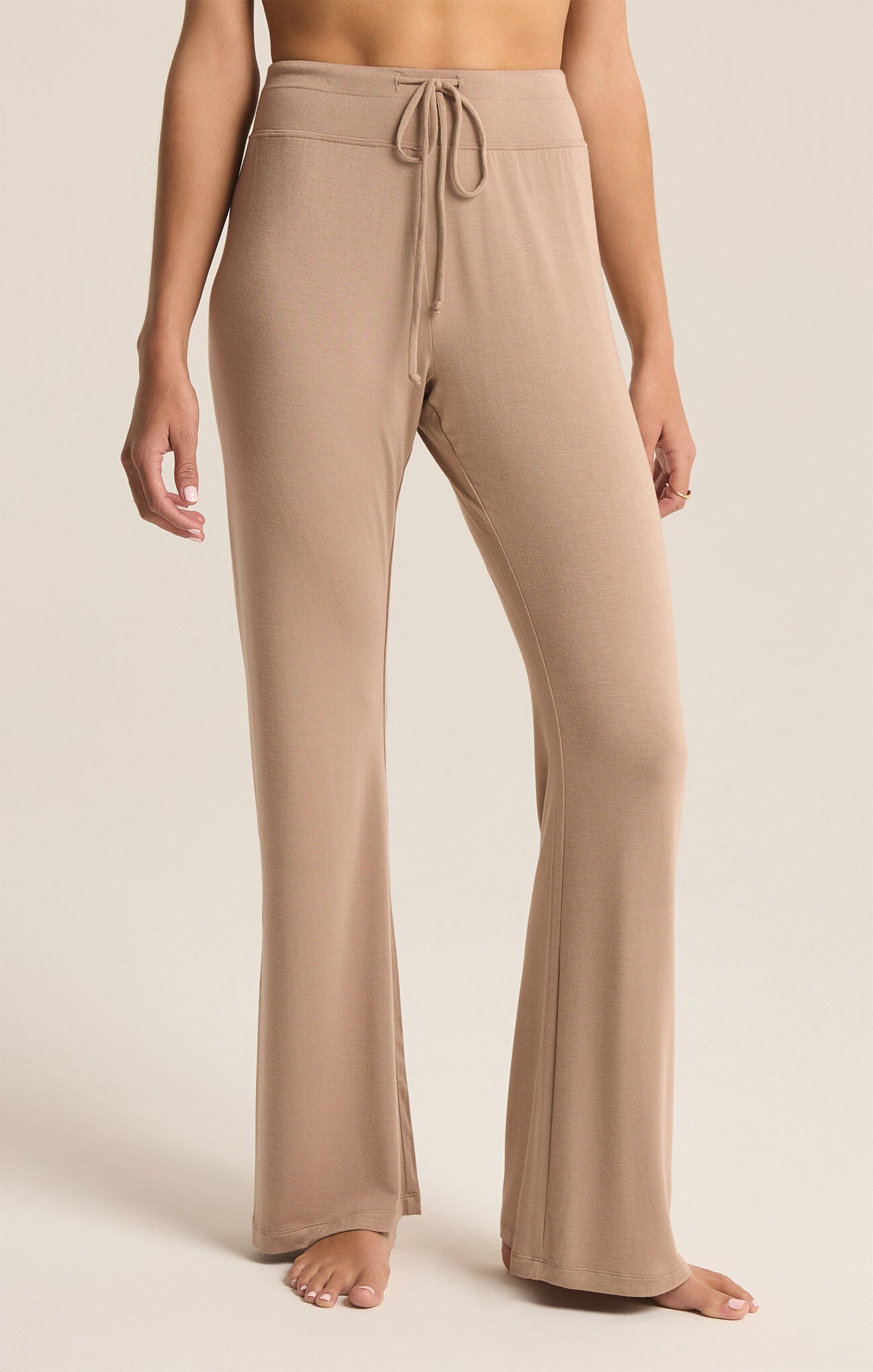 Z Supply Z Lounge : Cloud 9 Jersey Pant in Latte