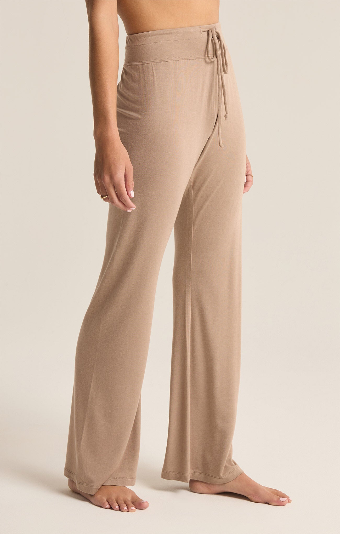 Z Supply Z Lounge : Cloud 9 Jersey Pant in Latte