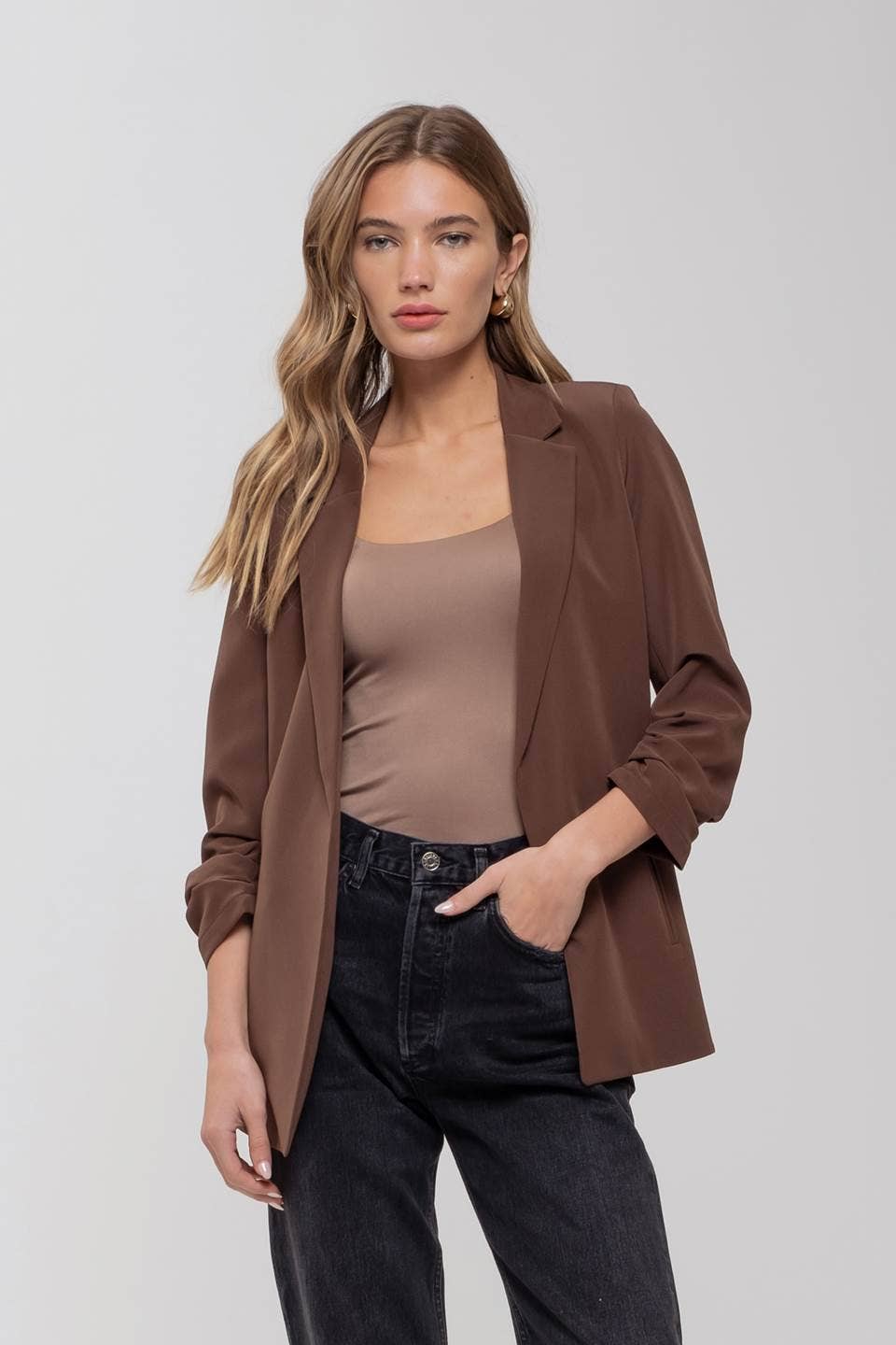 The Workshop Studio - 3/4 RUCHED SLEEVE BLAZER